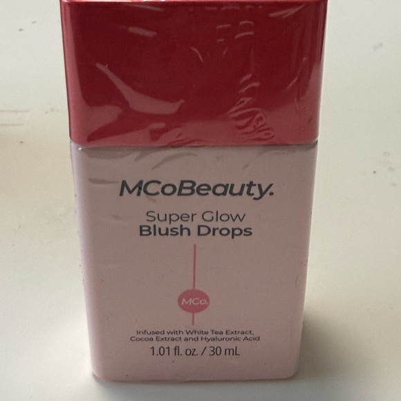 Mcobeauty makeup and fragrance bundle- blush drops, translucent powder, #4 mist - Picture 3 of 5